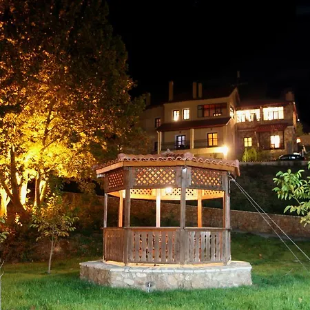 Montage Kalawrita