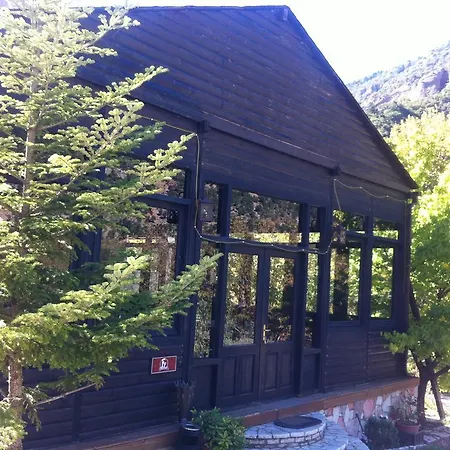 Montage Aparthotel Kalavryta