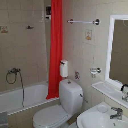 Montage Hotel apartamentowy Kalawrita